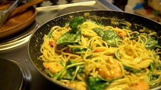 Vapiano's Gamberetti e Spinaci (ASMR- 4k video) Creamy Spinach & Prawn pasta