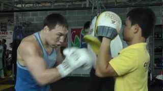 Ruslan Provodnikov hits pads in Baguio in Pacquiao Camp