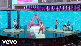 Glass Animals - Glass Animals – Heat Waves (Live on The 2021 Billboard Music Awards)