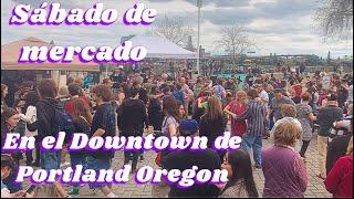 Sábado de Mercado en el centro de Portland Oregon.