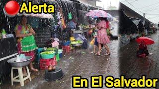 TORMENTA TROPICAL. asota el Salvador (vendedores se quedan sin vender)