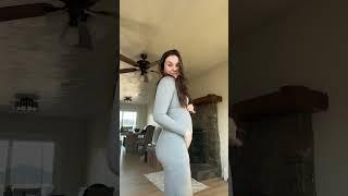 28 WEEK PREGNANCY BELLY