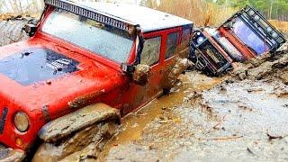 Rescue Stuck In The MUD — RC Jeep Wrangler Rubicon VS Land Rover Defender 90 — RC Extreme Pictures