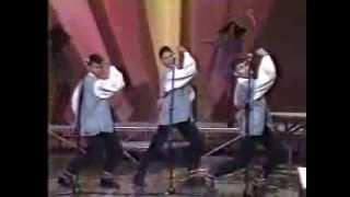 ▶ Volvere-vuelve vida mia-Joseph & su banda swing en vivo-canta.El Principe Alberth Hernandez.