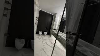 Дизайн главной спальни с ванной комнатой и гардеробом 