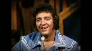 BOB LUMAN - Still Loving You ("Hee Haw" 1975)