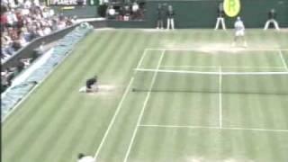 Very funny grunting tennis rally