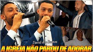  VEJA O QUE ACONTECEU NA IGREJA QUANDO A LUZ ACABOU (CORINHO DE FOGO) - David dos Santos