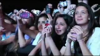 Beliebers / Fans Reactions to Justin Bieber (compilation)