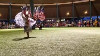 Fancy Special Old Style vs Contemp. Usk Powwow 2016