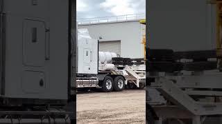 OVERSIZE KENWORTH LEGEND 900 MOVE A BIG CATERPILLAR #semitruck #offroadtruck