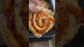 Pizza Schnecken mit nur 6 Zutaten  einfach backen #mrsflury Snack Pizzaschnecken Rezept