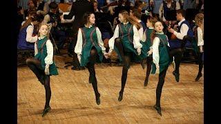 Irish dance "WALKING ON STONES"