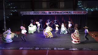 Mexican folk dance: Son de la negra, Jarabe Tapatío & Canta y no llores