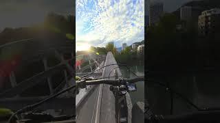 E-bike on bridge  DANGEROUS WAY !