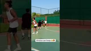 VINICIUS puede hacer de todo  (via @Vini Jr.) #shorts | ESPN Deportes