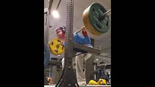 160 kg / 353 lbs Squat x4