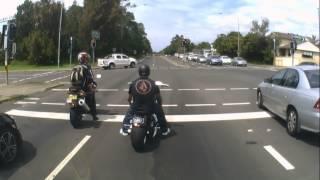 Harley Davidson vs Yamaha R6..... sort of