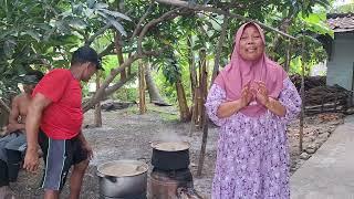 persiapan acara nyadranan ditempat emak