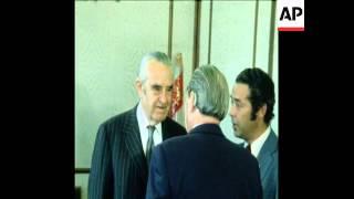 SYND 22 9 76 FORMER AMBASSADOR HARRIMAM MEETS PARTY LEADER BREZHNEV