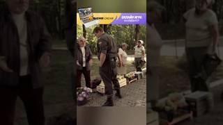 МЕНТ ЗАЩИТИЛСЯ ЗА ПЕНСИОНЕРОВ #сериал #криминал #кино #radmirrp #hassleonline #акциязапросмотры