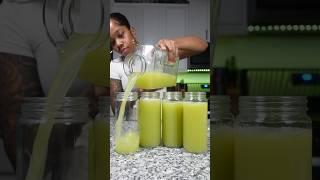 PINEAPPLE & GINGER DETOX JUICE. Series ep.1 #juicingforweightloss #juicingrecipes