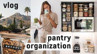 vegan what I eat in a day + organizing my pantry