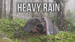 Very Heavy Rain‼️ Solo Camping in Very Heavy Rain‼️