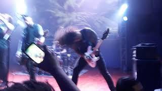 As I Lay Dying - Forsaken (Josh Gilbert part) Live in Chile - Blondie