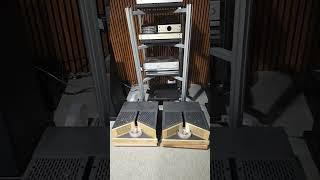 Cool OLD SCHOOL audio system !!