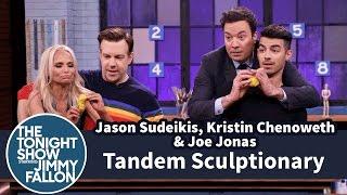 Tandem Sculptionary with Jason Sudeikis, Kristin Chenoweth and Joe Jonas