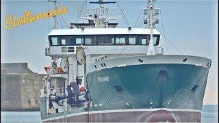 Sablier ; Bateau en Métal ; Port ; Transport Maritime ; Saint-Tudy ; Kéroman ; Bretagne Sud ; France