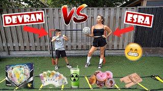 VOETBAL CHALLENGE: DEVRAN VS ESRA (MET STRAFFEN ) | LAKAP JUNIOR