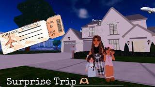 HOME ALONE 2 RolePlay || Sophia gets LOST at the AIRPORT!! BERRY AVENUE [part 1]