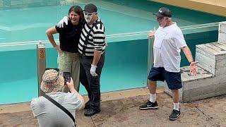 Tom The SeaWorld Mime Entertaining at SeaWorld Orlando