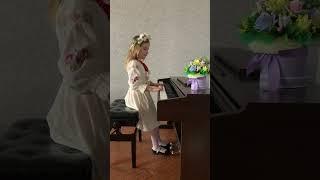 Лариса Волошина "Українське намисто", вик. Нифодюк Єва уч. Ратнівської дитячої музичної школи.