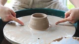 Throwing Pottery on the Wheel - Tips for Pulling up Walls