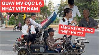 MV TÌNH TA - Thank Kiều hát bất chấp trên SIÊU XE ĐỘC LẠ LONG AN, Cụ U90 KHÓC khi được tặng vé NSMV