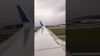 UNITED 737-900ER TAKEOFF FROM TPA