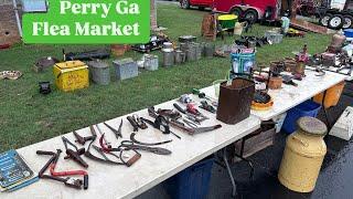 ANTIQUING AT PERRY GA FLEA MARKET / ANTIQUE TRACTOR SHOW SHOPPING FOR ANTIQUES AND VINTAGE