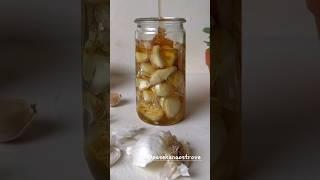 Смесь чеснокаи мёда: Укрепите здоровьянатуральным способом!