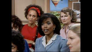 Angela Bassett on The Cosby Show (1985) - S01E23 - Mr. Quiet