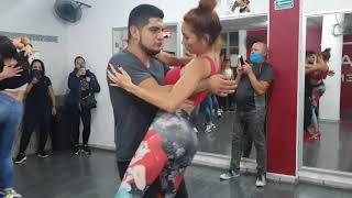 Amazing Bachata Sensual with Cesar Meza in EnsalsateQ Dance Center