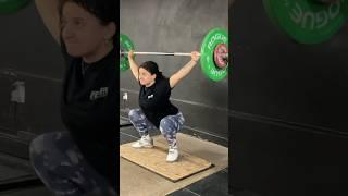 Something was off during this snatch… #weightlifting #girlswholift