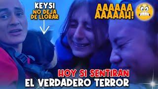 EMPEZÓ EL VERDADERO TERROR! EL AVIÓN YA DESPEGO!  A camila y a Kathy les dio un ataque de pánico 