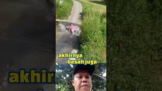 kumpulan video lucu bikin ketawa ngakak, akhirnya basah juga