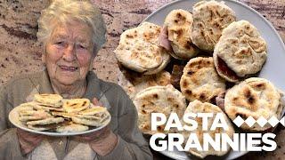 90 year old Renata makes flatbreads called crescentine! | Pasta Grannies