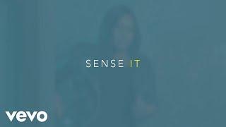 Tasha Cobbs Leonard - Sense It (Lyric Video)