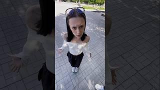 Между прочем, двое на одного не честно