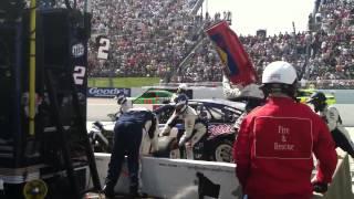 Keselowski pit stop martinsville 2013 hot pass view